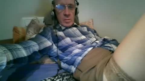 feinstrumpfhose 3 online show from January 6, 7:06 pm