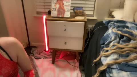 this is justice tricia a bigelow. she was fucking my husband tom girardi online show from April 18, 7:21 am