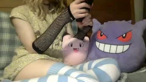 fenn88_ online show from July 15, 3:44 am