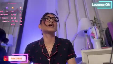 fernanda online show from June 15, 2:35 am