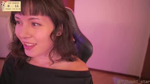 Fijisaki  Soni online show from February 3, 3:15 am