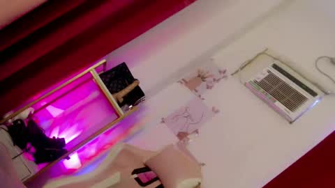 finest_drieax online show from July 5, 4:19 am