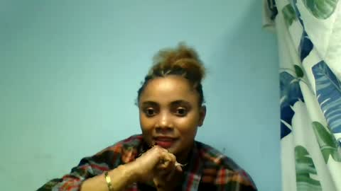 flooreenceee online show from July 11, 10:08 am