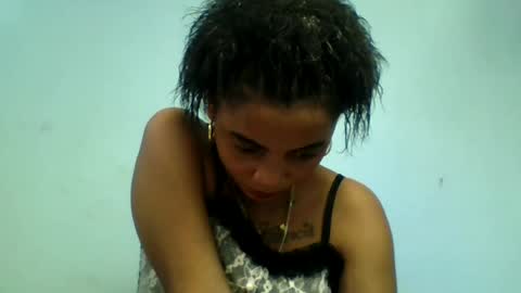 flooreenceee online show from July 15, 10:31 am
