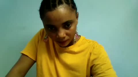flooreenceee online show from July 21, 11:57 am