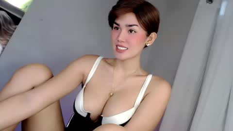 KHATRINA STACIE MARIE online show from October 22, 1:07 am