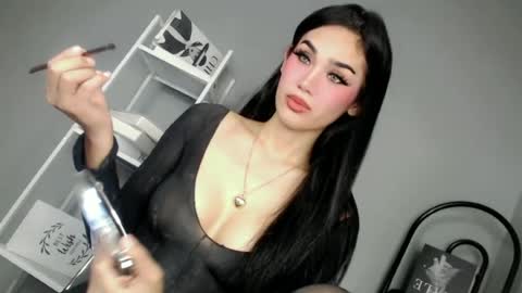 KHATRINA STACIE MARIE online show from June 16, 12:57 am
