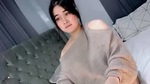 LOVE online show from June 15, 4:03 am