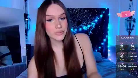 I am franzeva  online show from September 10, 8:13 am