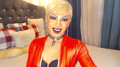 FREAKY ZIZI online show from January 13, 9:34 pm