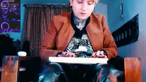          HEHIM  online show from November 29, 9:28 pm