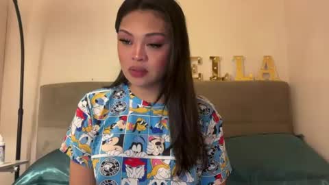 ella online show from July 14, 6:35 pm