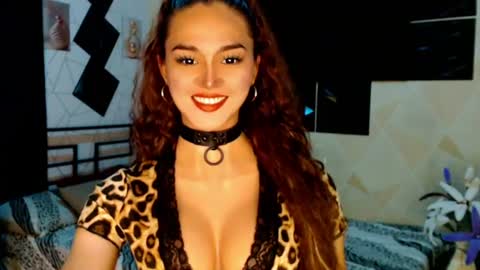 MISS IVANA online show from June 22, 1:31 am