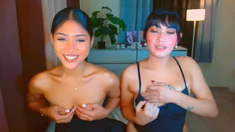 gabriela_deluxe online show from March 26, 3:21 am