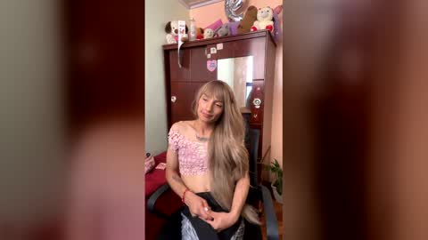 gatita_033 online show from April 22, 4:25 pm