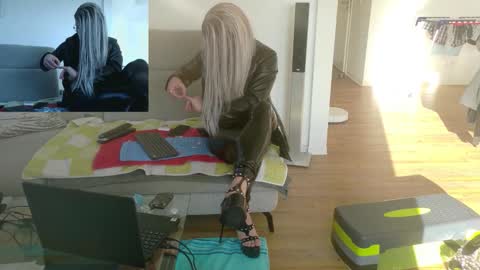 GingerPink online show from December 17, 12:11 pm