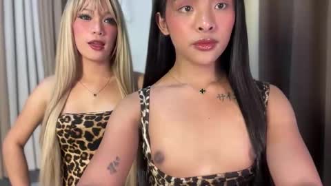 queen ronna online show from April 1, 10:16 am