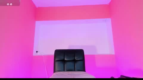 gisellecarteer__ online show from December 16, 9:09 pm