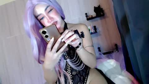 goddess_of_sex18 online show from August 4, 12:06 am