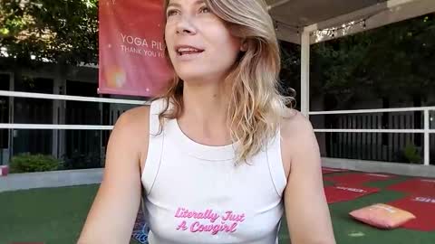 Laila Delight Goddess of Light online show from April 22, 3:19 pm