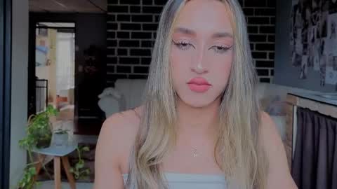 goddivaa online show from April 14, 9:42 pm