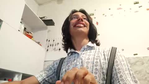 gomita online show from December 13, 12:09 am