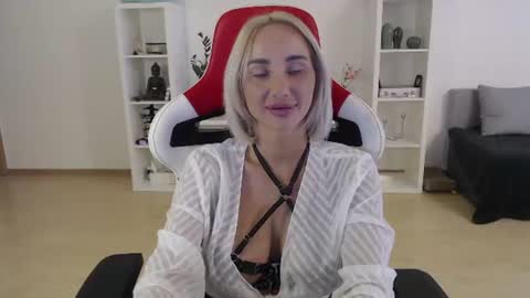Natalie online show from August 5, 8:09 am