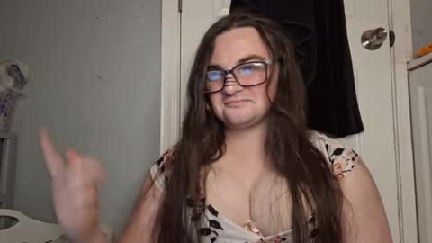 Snapshot of goodgrl1799 chatting on February 14, 3:43 am goodgrl1799 online show from February 14, 3:43 am