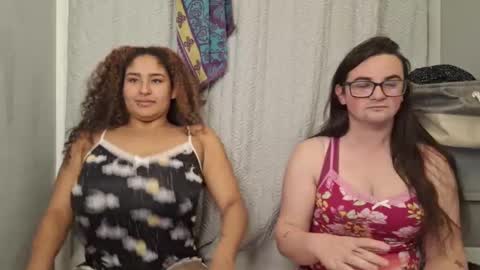 Snapshot of goodgrl1799 chatting on February 27, 3:05 pm goodgrl1799 online show from February 27, 3:05 pm