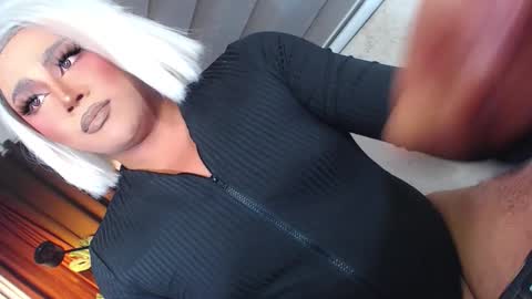 Samantha online show from January 13, 6:27 pm