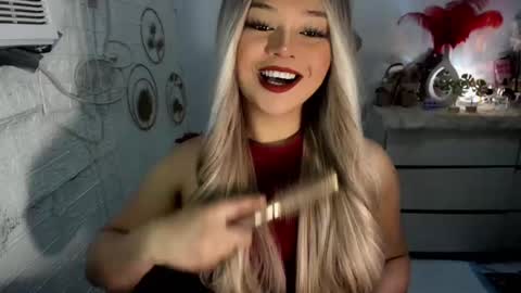 Amanda rose online show from February 25, 1:39 pm