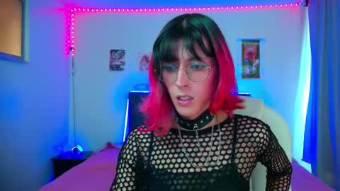 goth_minerva online show from February 10, 3:30 pm