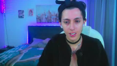 goth_minerva online show from June 15, 1:35 pm