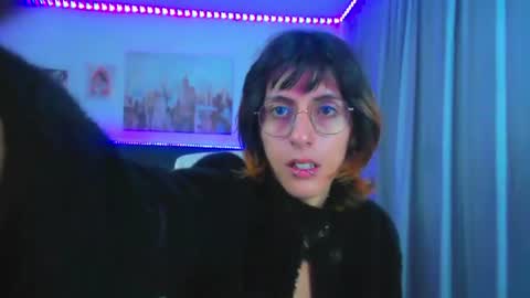 goth_minerva online show from June 25, 1:59 pm