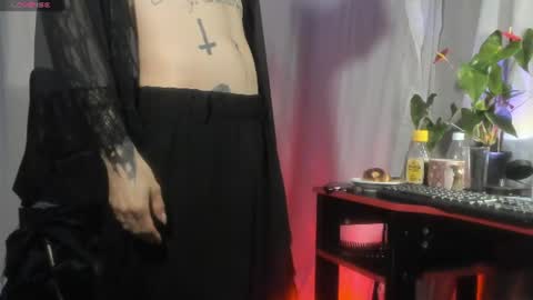 Russ  online show from July 28, 12:48 pm