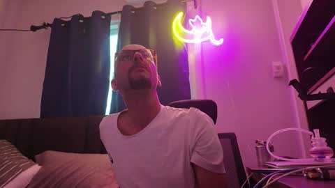 Its Greg online show from September 26, 10:45 am