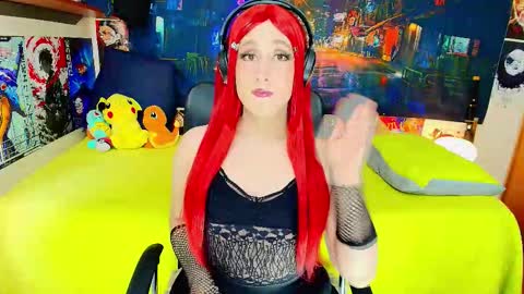 Haku Please help me with your thumbs up its important  online show from November 1, 9:01 pm