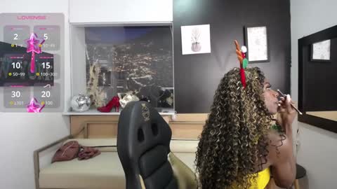 hanna_lamber online show from December 27, 1:22 am