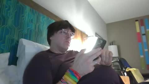 happynpregnant online show from December 31, 1:30 pm