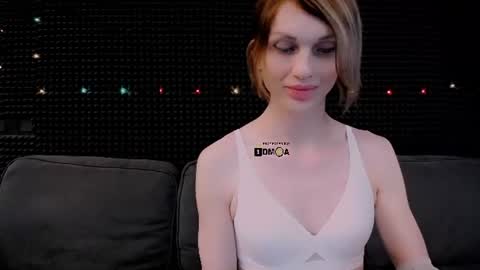 Miss Hardy online show from June 25, 5:45 am