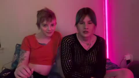 Saoirse online show from January 18, 6:20 am