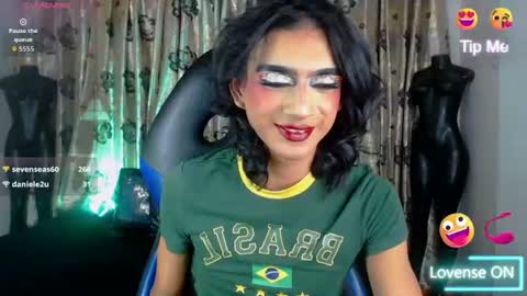 hecate_doll online show from July 28, 7:39 pm
