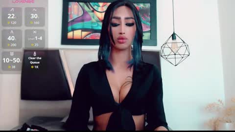 Hilary Avilan online show from January 16, 7:54 pm