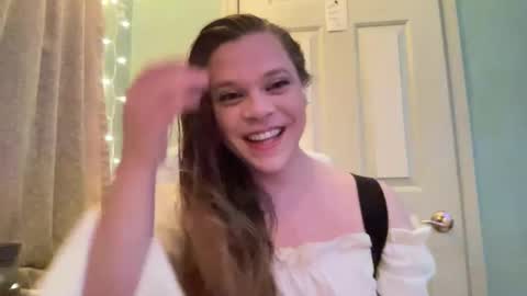 Hollys Drive threw Side Of CB. online show from December 13, 4:33 am