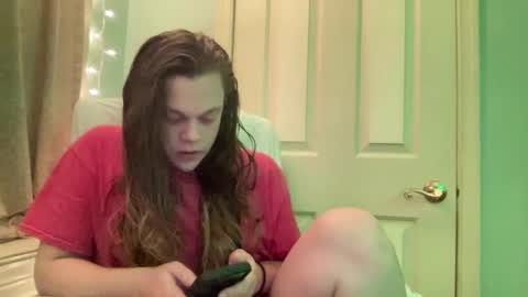 Hollys Drive threw Side Of CB. online show from December 20, 3:03 am