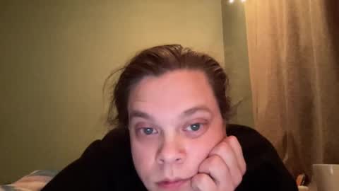 Hollys Drive threw Side Of CB. online show from January 5, 3:10 am