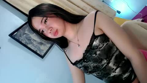 Snapshot of holly_sasa chatting on October 22, 11:08 pm Sasa online show from October 22, 11:08 pm