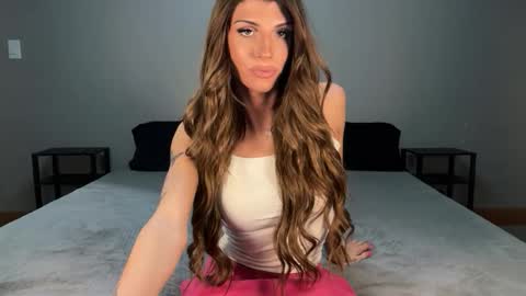 HoneyVelourTS online show from April 10, 10:15 pm