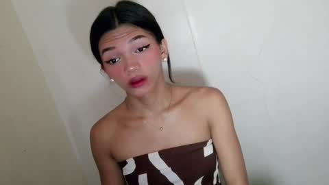 Rhiana online show from June 12, 3:49 am