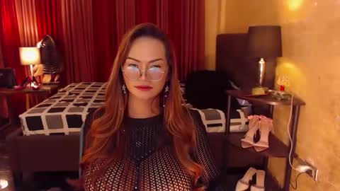 Snapshot of horsecockjackie chatting on December 13, 12:31 am horsecockjackie online show from December 13, 12:31 am